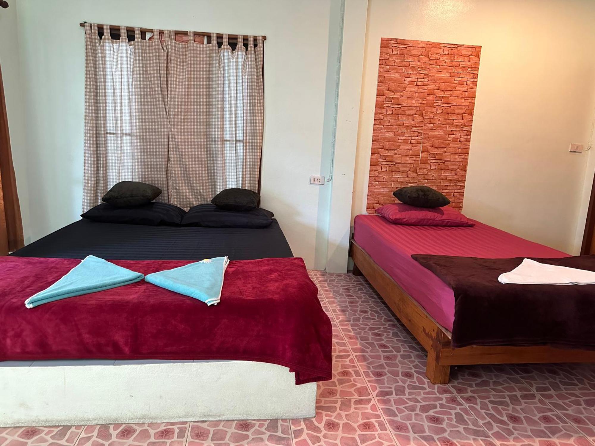 P'Un House Hotel Koh Tao Exterior photo