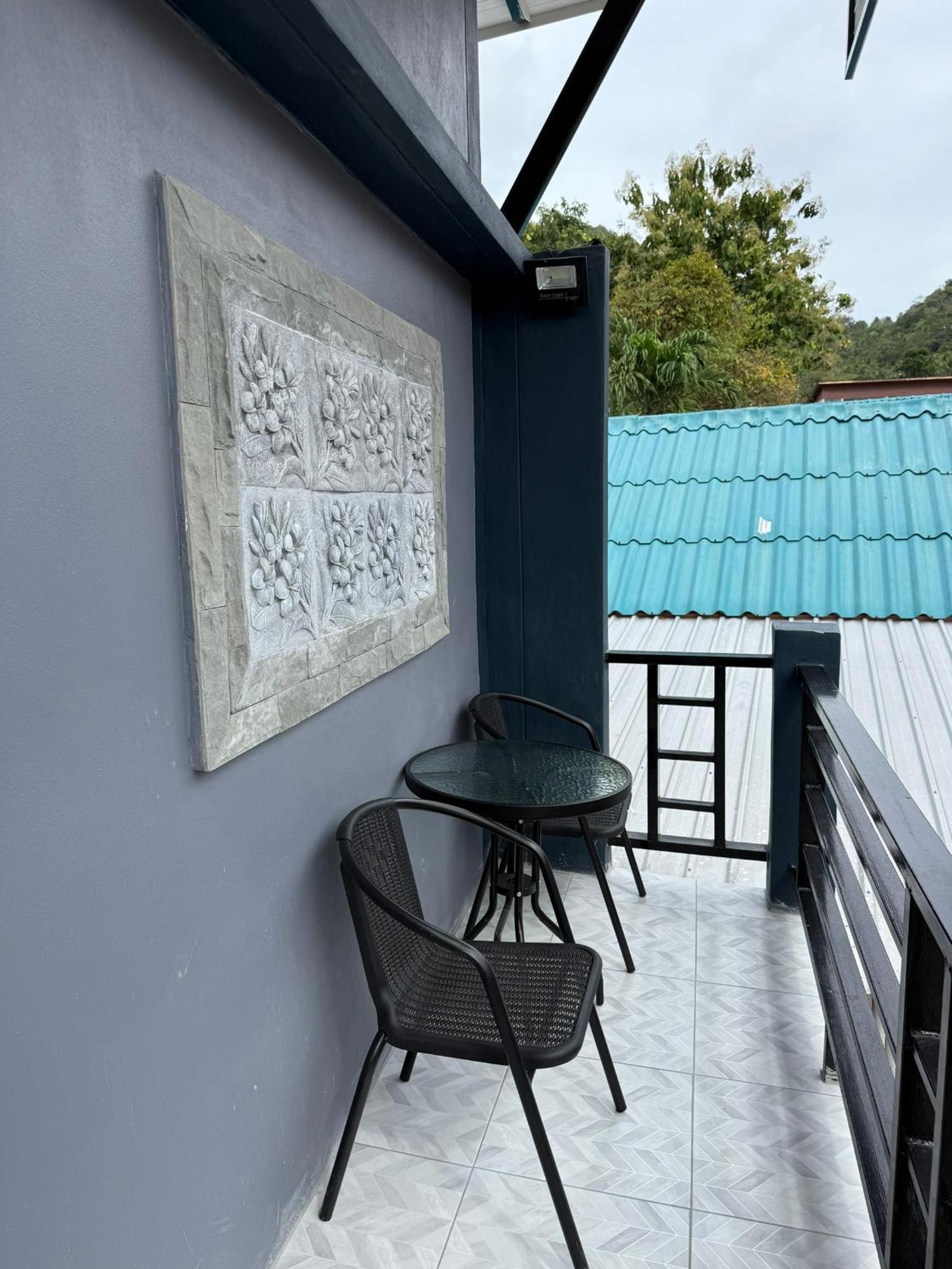 P'Un House Hotel Koh Tao Exterior photo