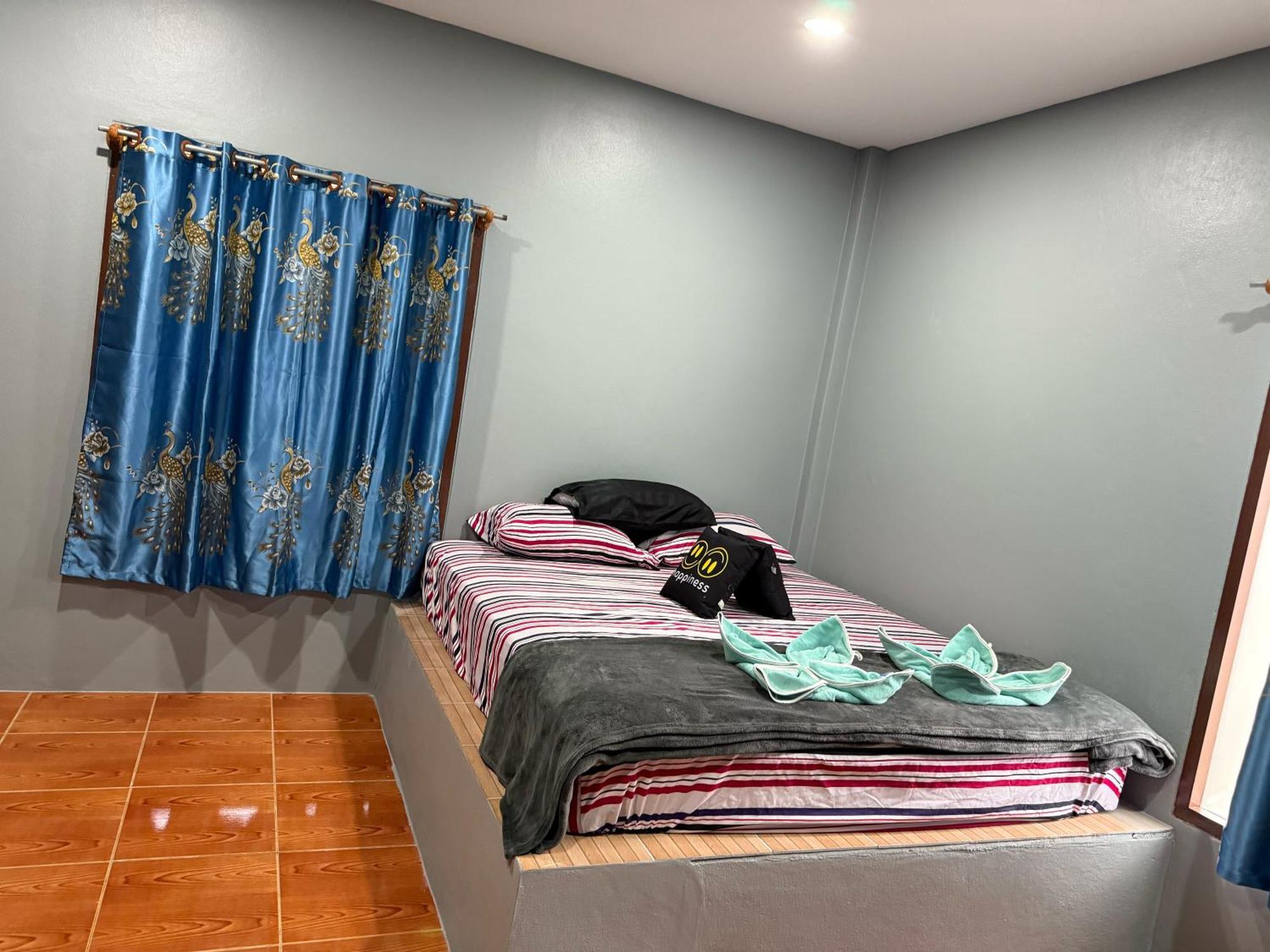 P'Un House Hotel Koh Tao Exterior photo