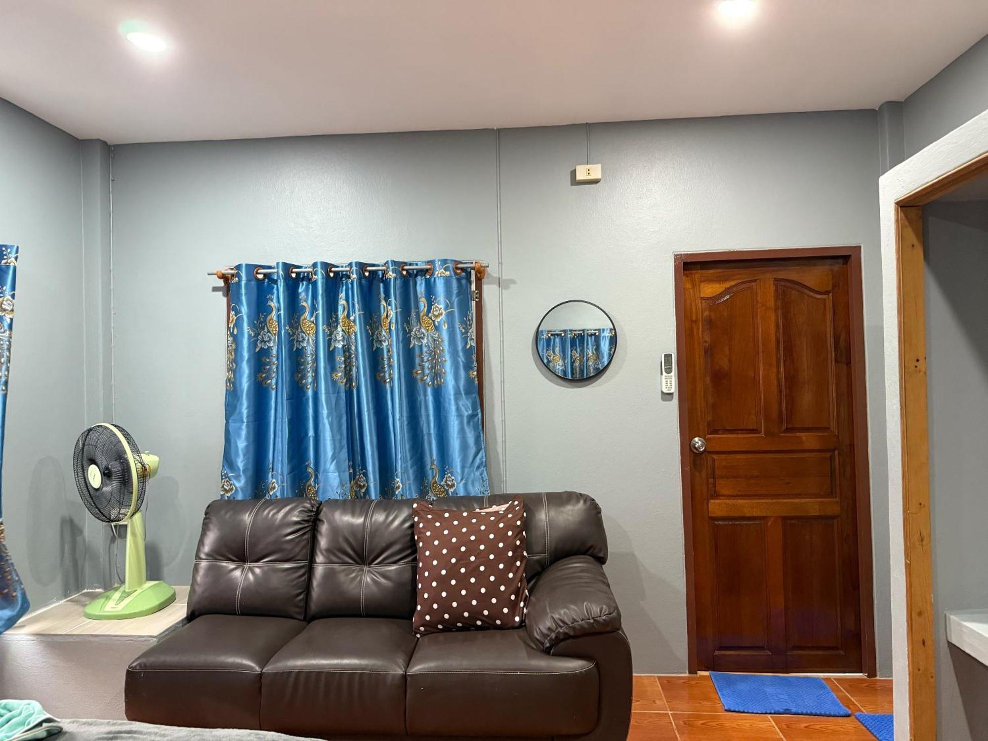 P'Un House Hotel Koh Tao Exterior photo